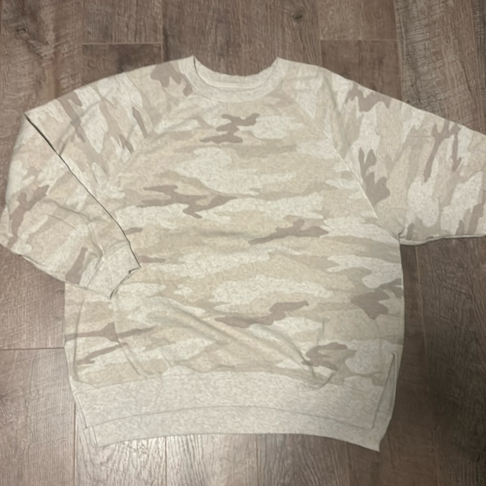 American Eagle camo sweatshirt - Picture 1 of 4